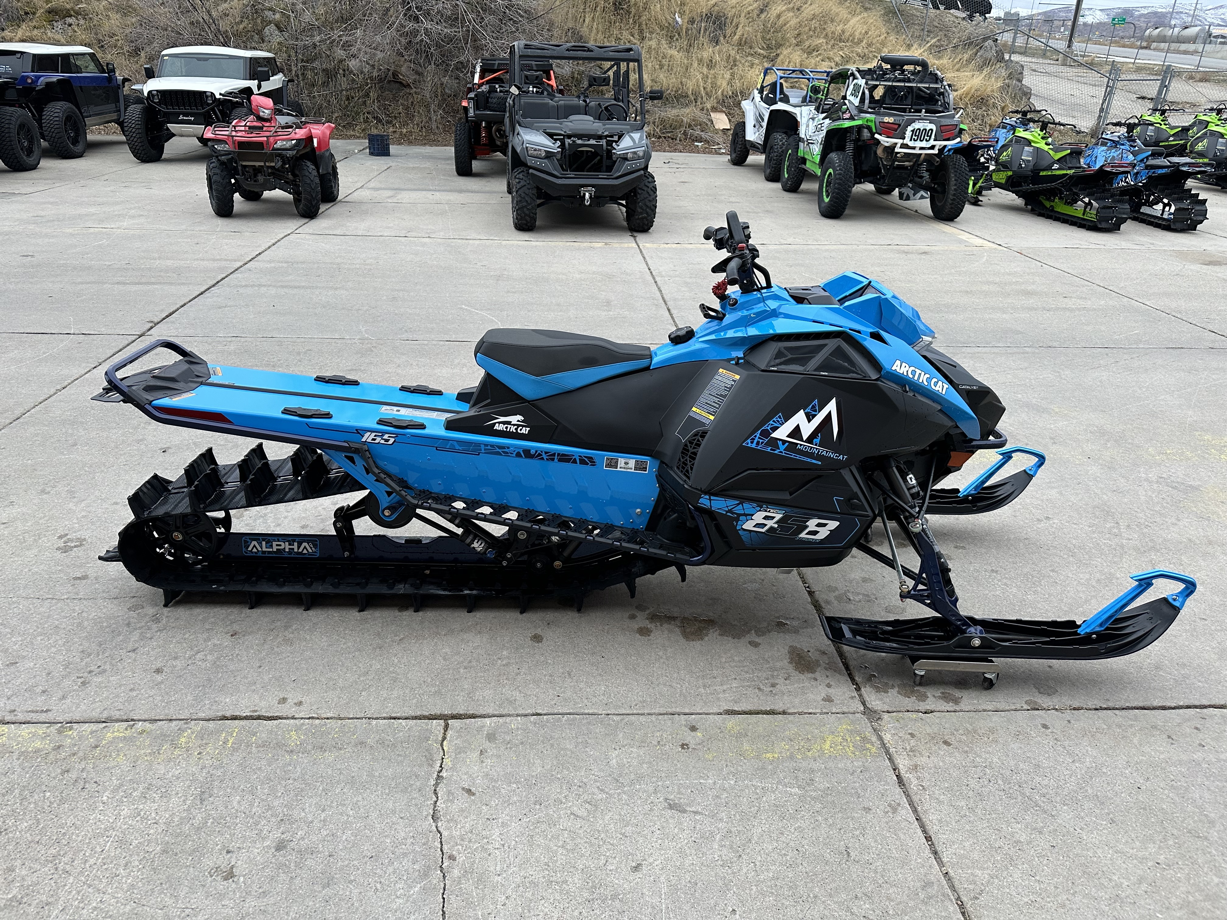 Neutna New 2024 Arctic Cat M 8000 Hardcore Alpha One 146 2.6