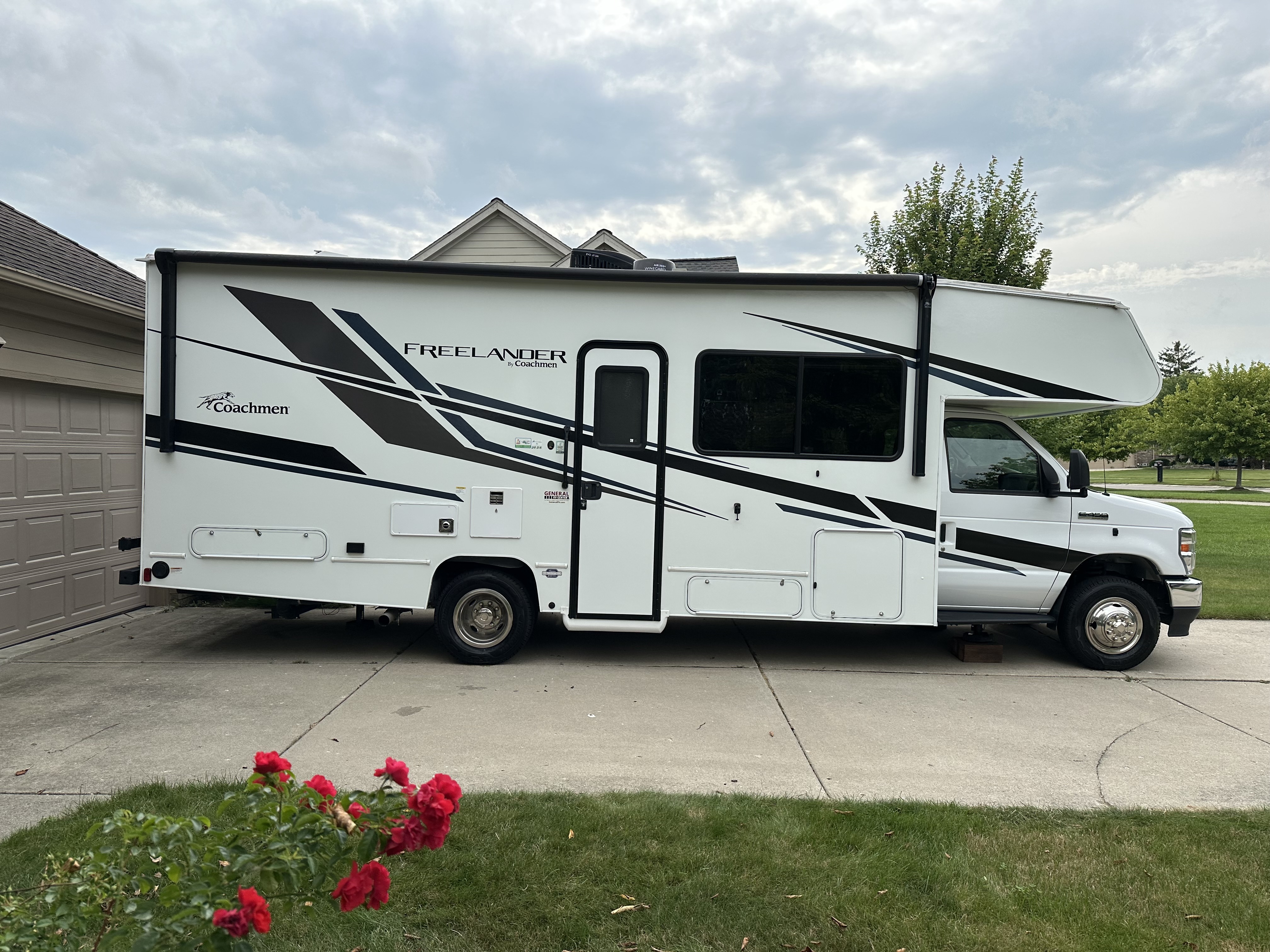 2022 Coachmen FREELANDER 26DS - FORD 450 in canton MI