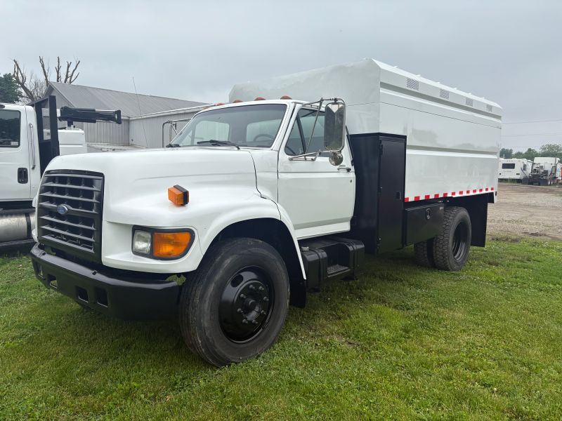 1997 FORD Dump Trucks, Chipper Box Truck
