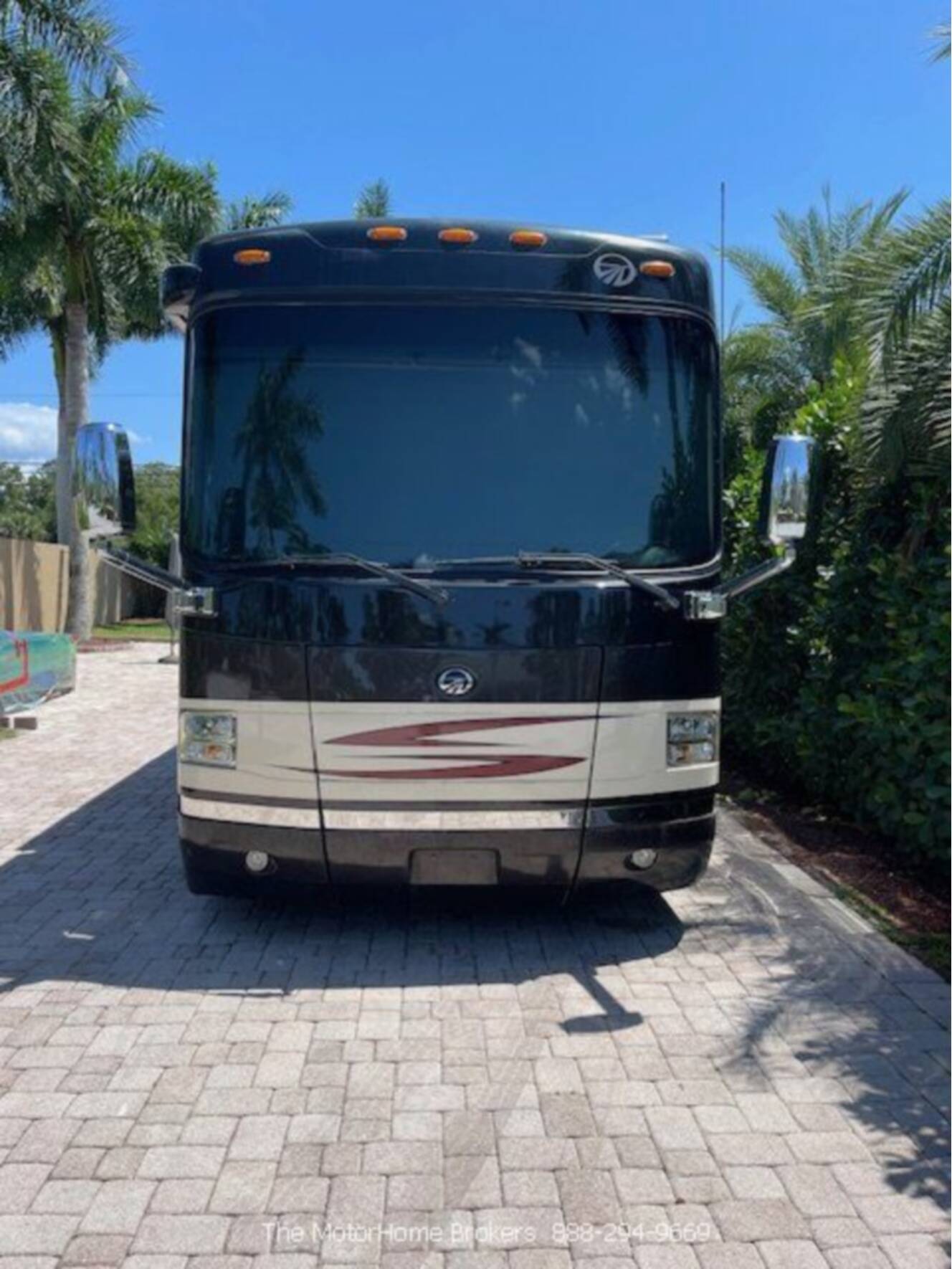 A photo of this 2008 Monaco DYNASTY SQUIRE IV
