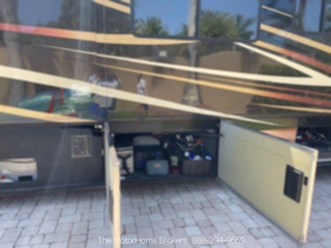 A photo of this 2008 Monaco DYNASTY SQUIRE IV