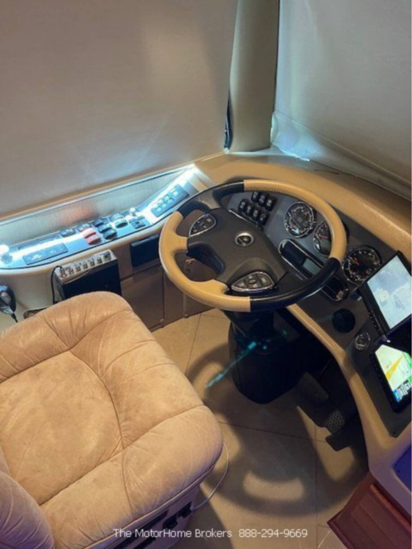 A photo of this 2008 Monaco DYNASTY SQUIRE IV