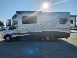 2021 DYNAMAX CORP ISATA 3 SERIES 24RWM