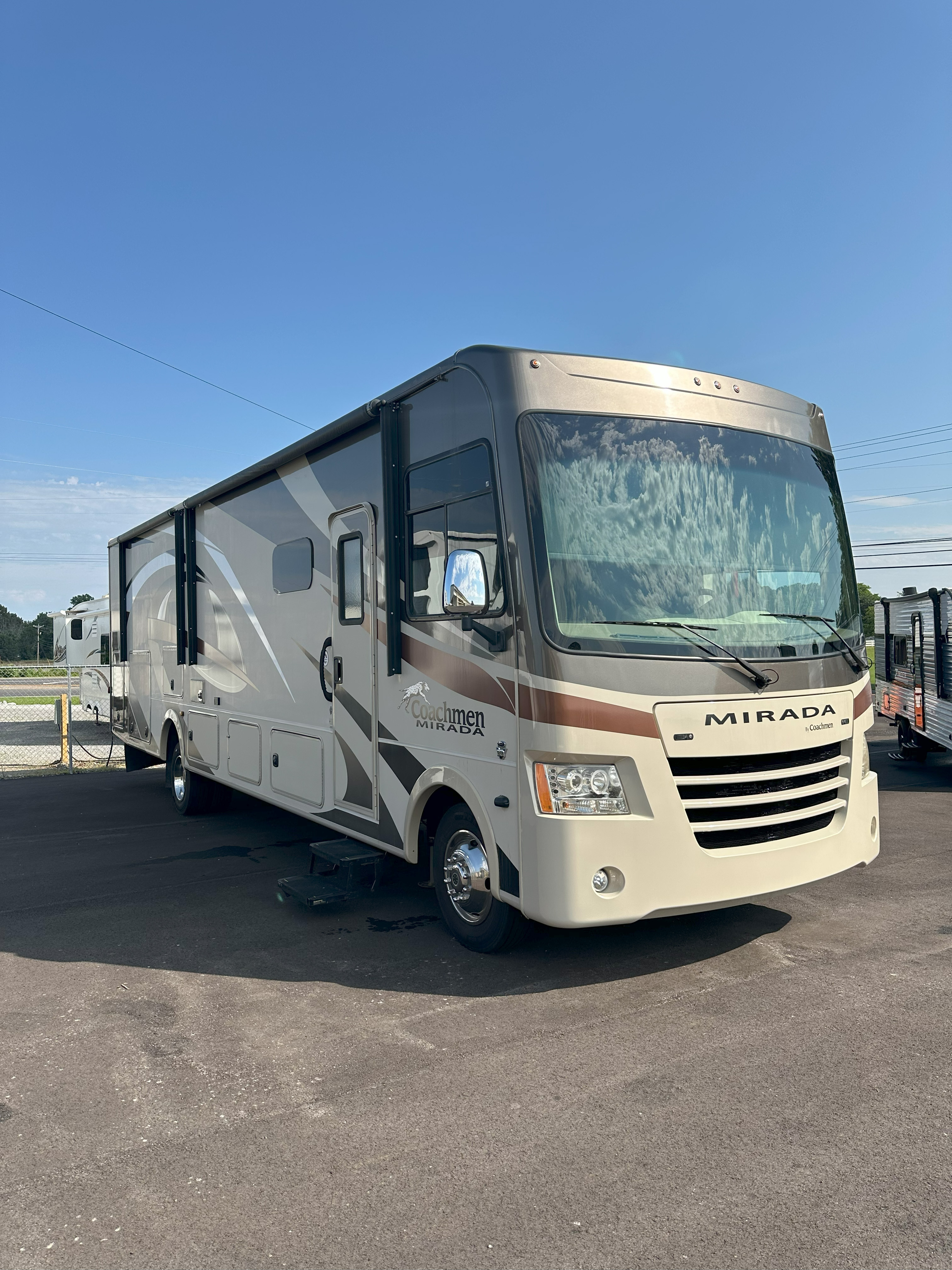 2017 Coachmen RV mirada 35kb