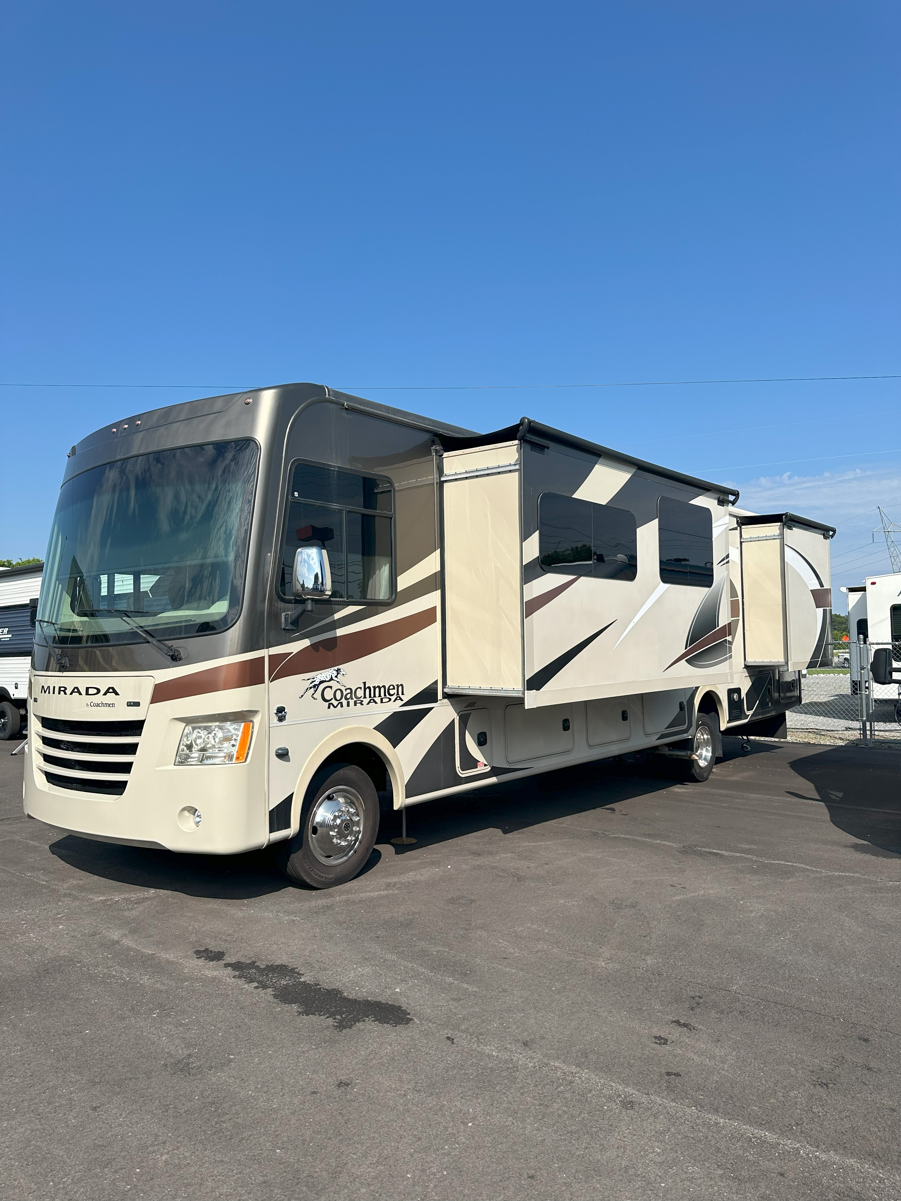 2017 Coachmen RV mirada 35kb