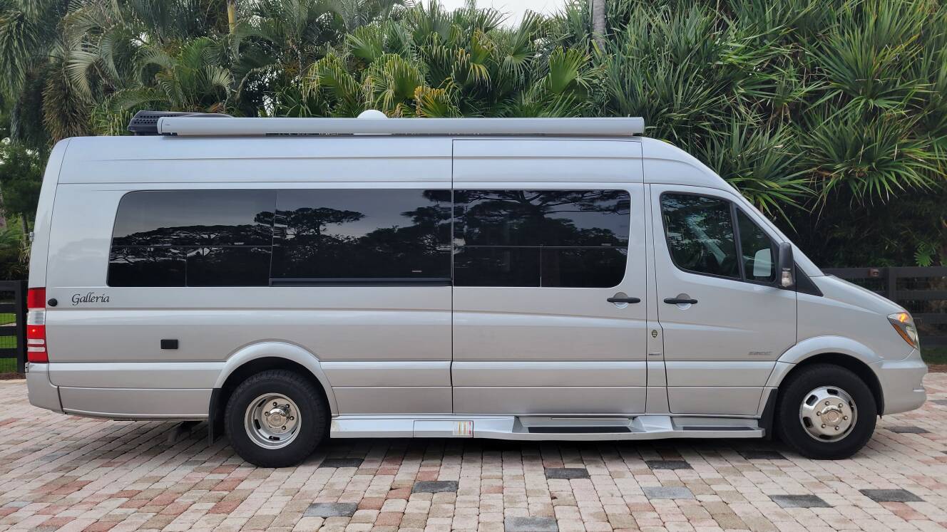 A photo of this 2016 Coachmen GALLERIA 24Q