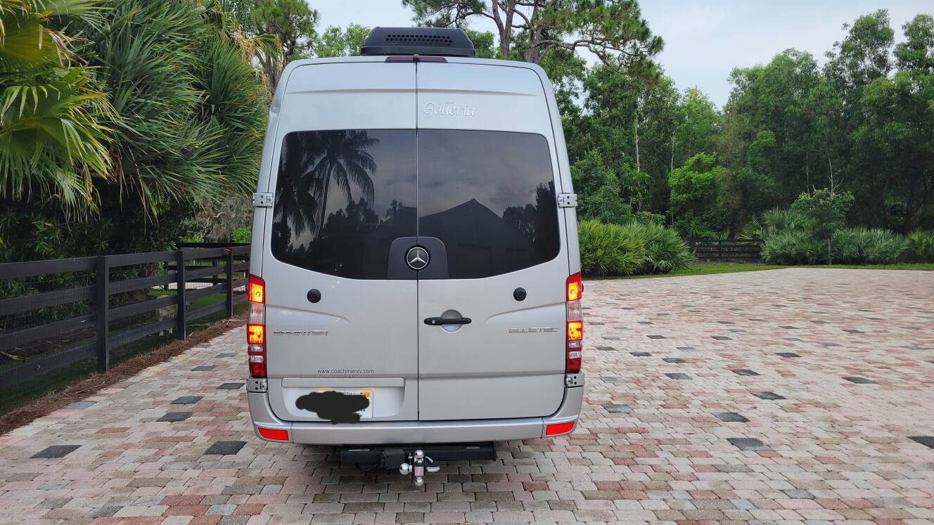 A photo of this 2016 Coachmen GALLERIA 24Q