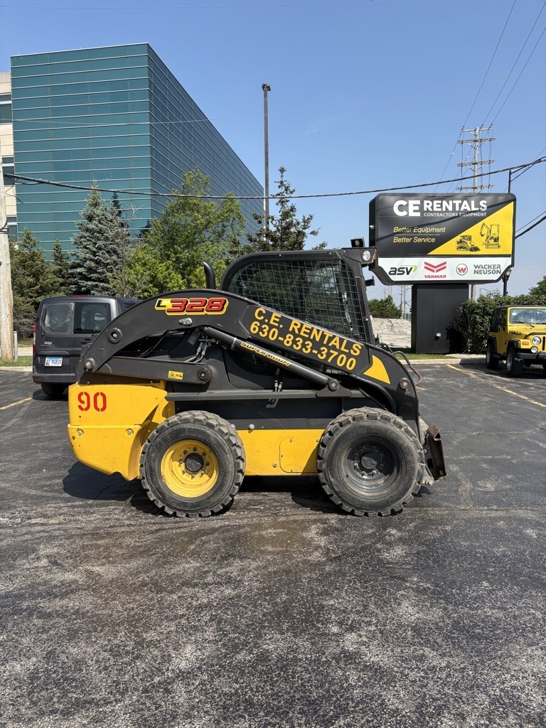 2023 NEW HOLLAND L328 in Elmhurst, IL