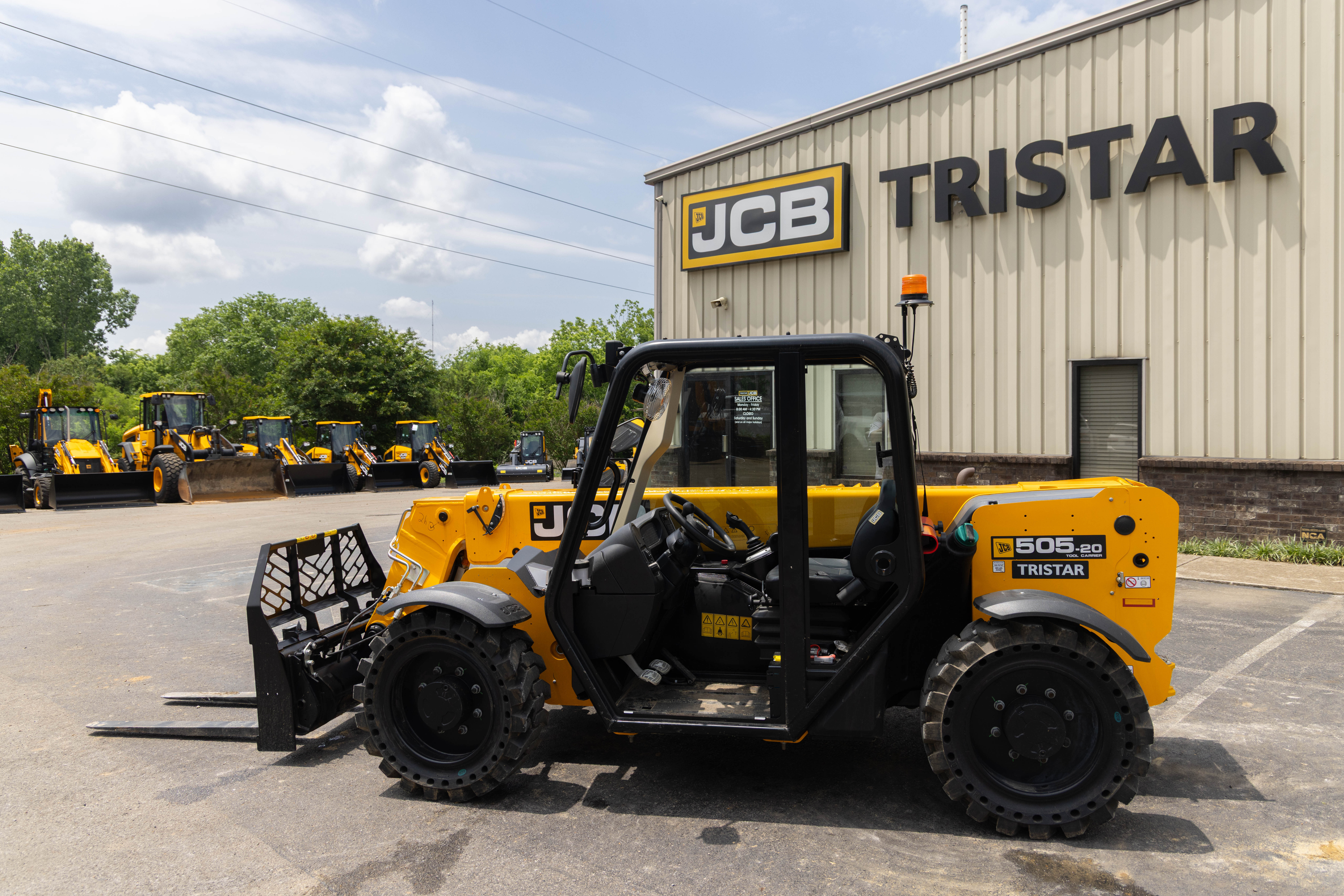 Lifting Equipment For Sale Near Clarksville, Tennessee