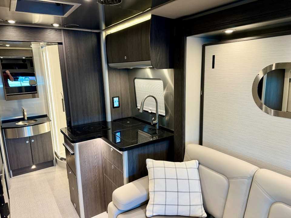 New 2025 Airstream Atlas For Sale in Chandler, AZ - 5036704170 - RV Trader