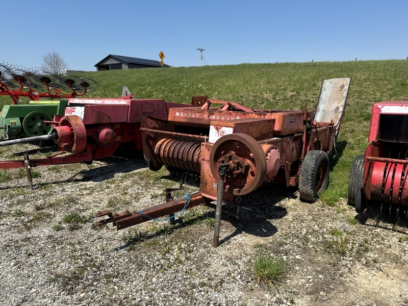 MASSEY FERGUSON 12 in Lewisville, OH