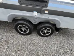 2018 FOREST RIVER SURVEYOR 192T