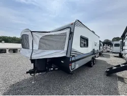 2018 FOREST RIVER SURVEYOR 192T