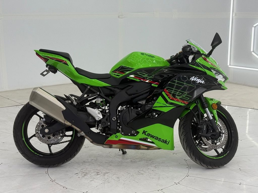 2014 Kawasaki ZX14 Color: Red/Black Mileage: 12,177 VIN