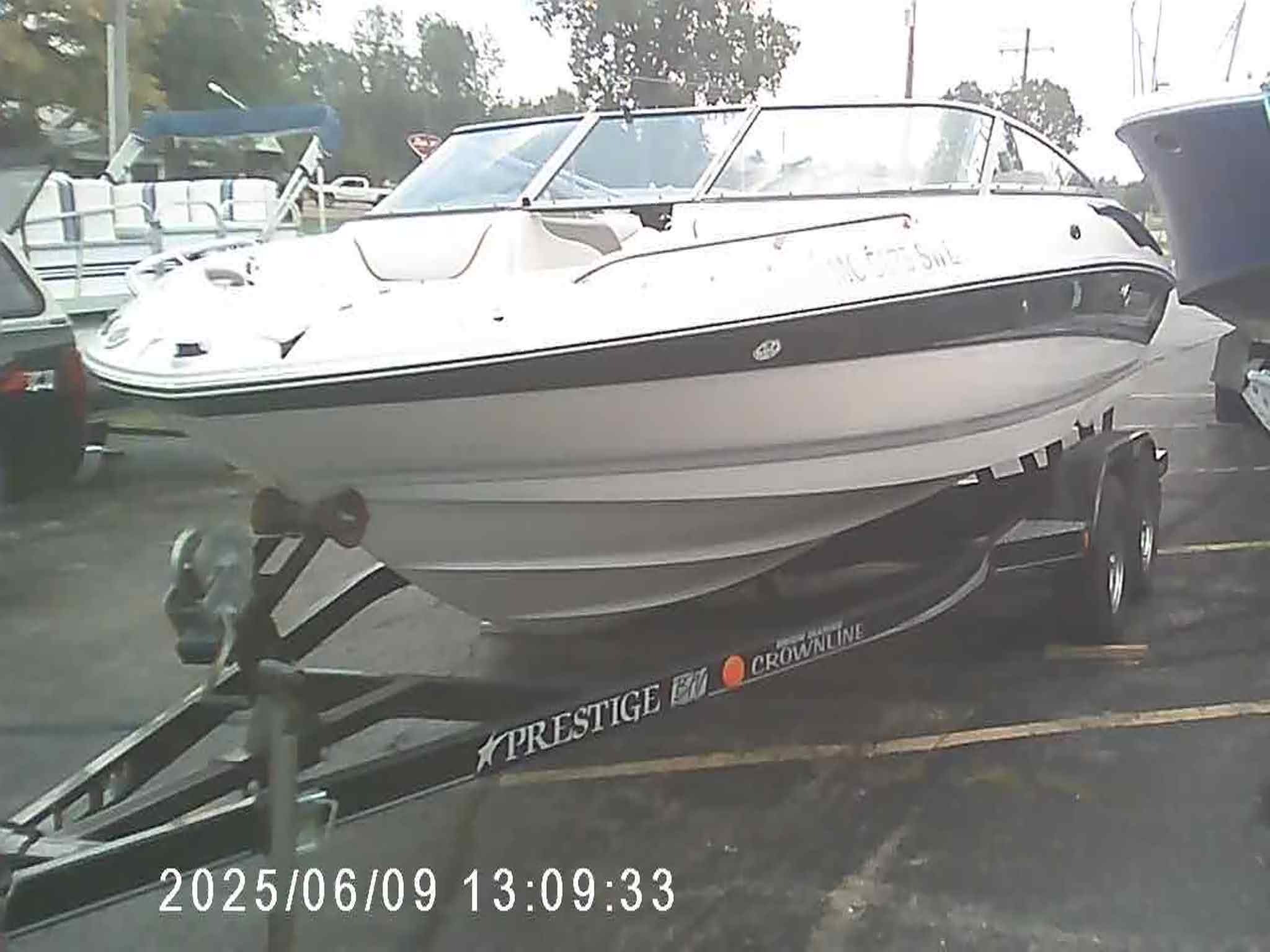 2005 Crownline 206 LS Bowrider Boat boat