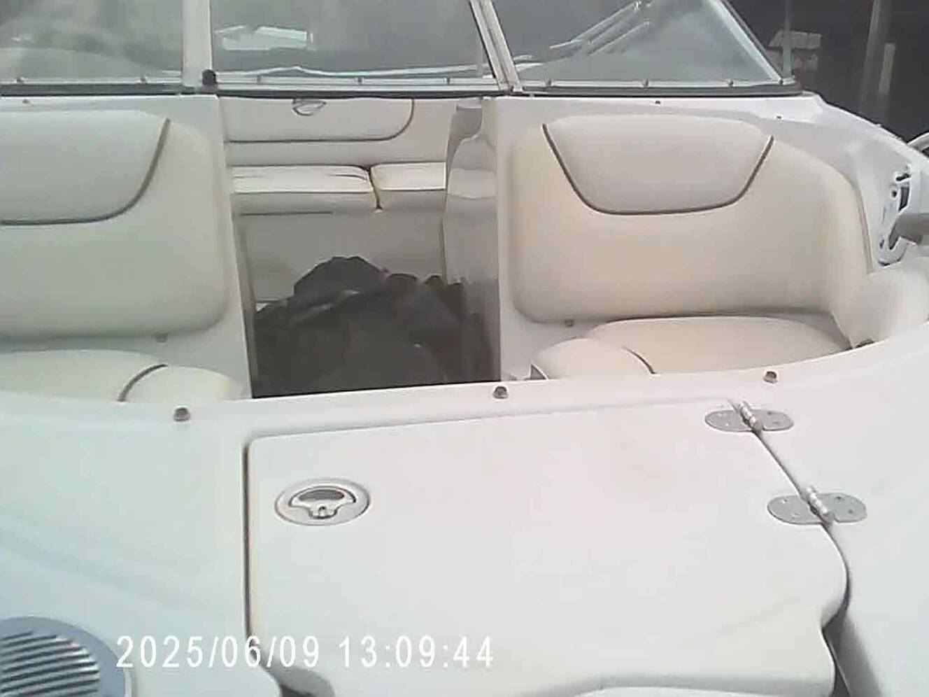 A photo of this 2005 Crownline 206 LS