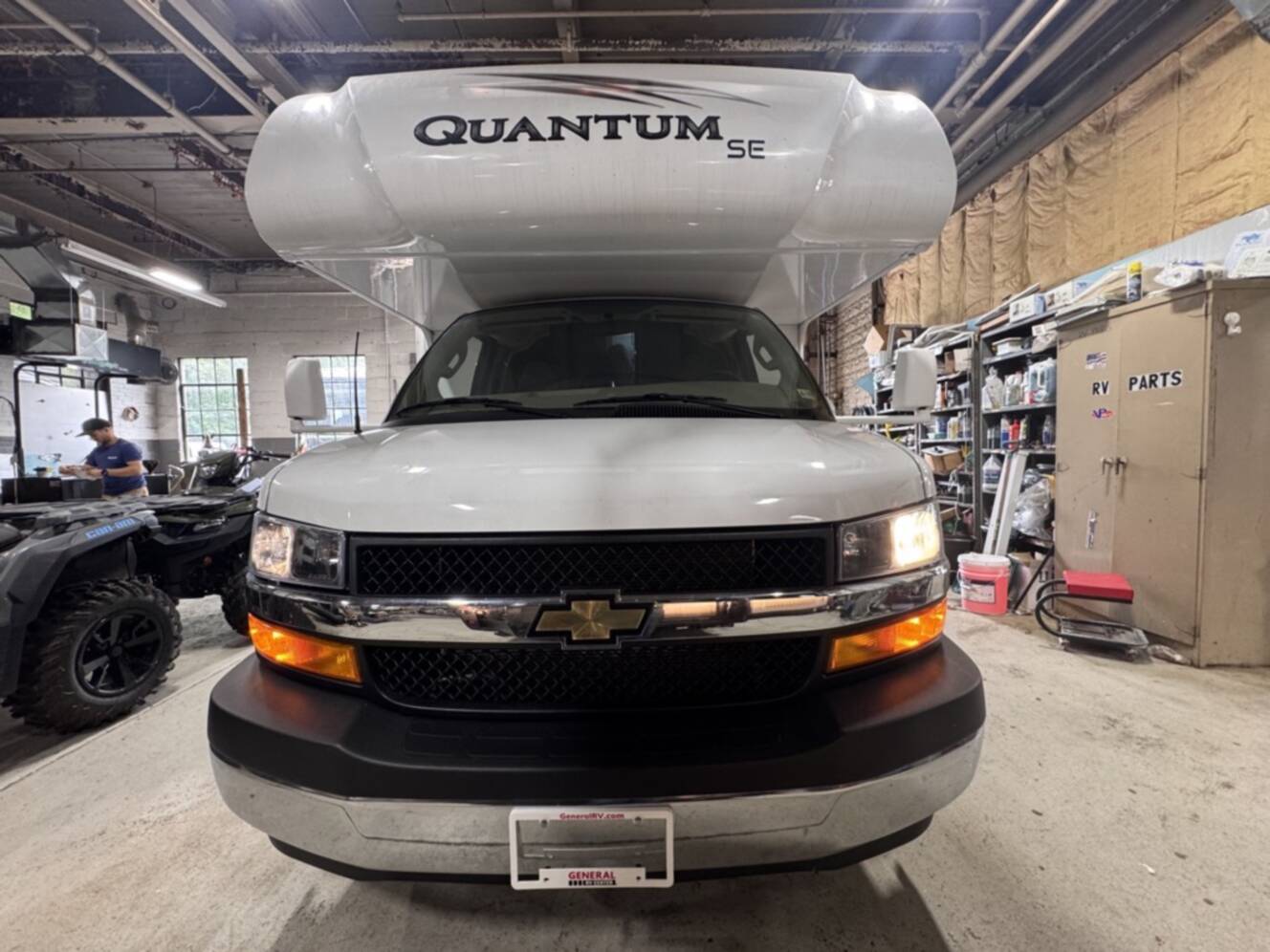 A photo of this 2024 Thor Motor Coach Quantum SE22