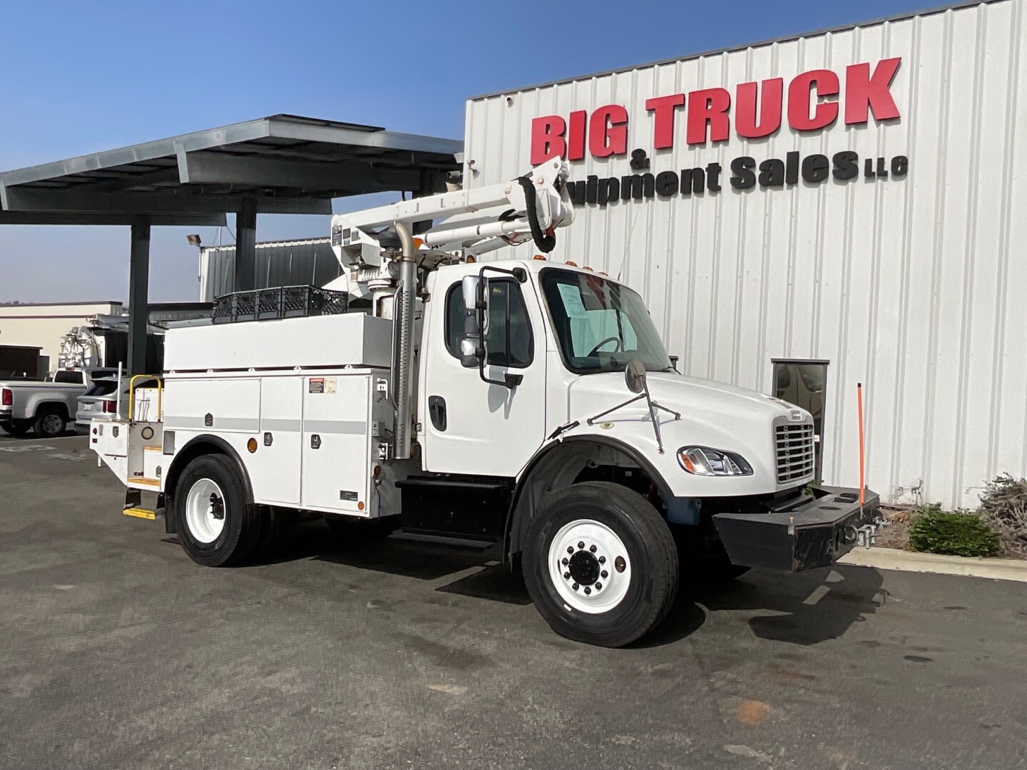 2015 FREIGHTLINER BUSINESS CLASS M2 in Fontana, CA