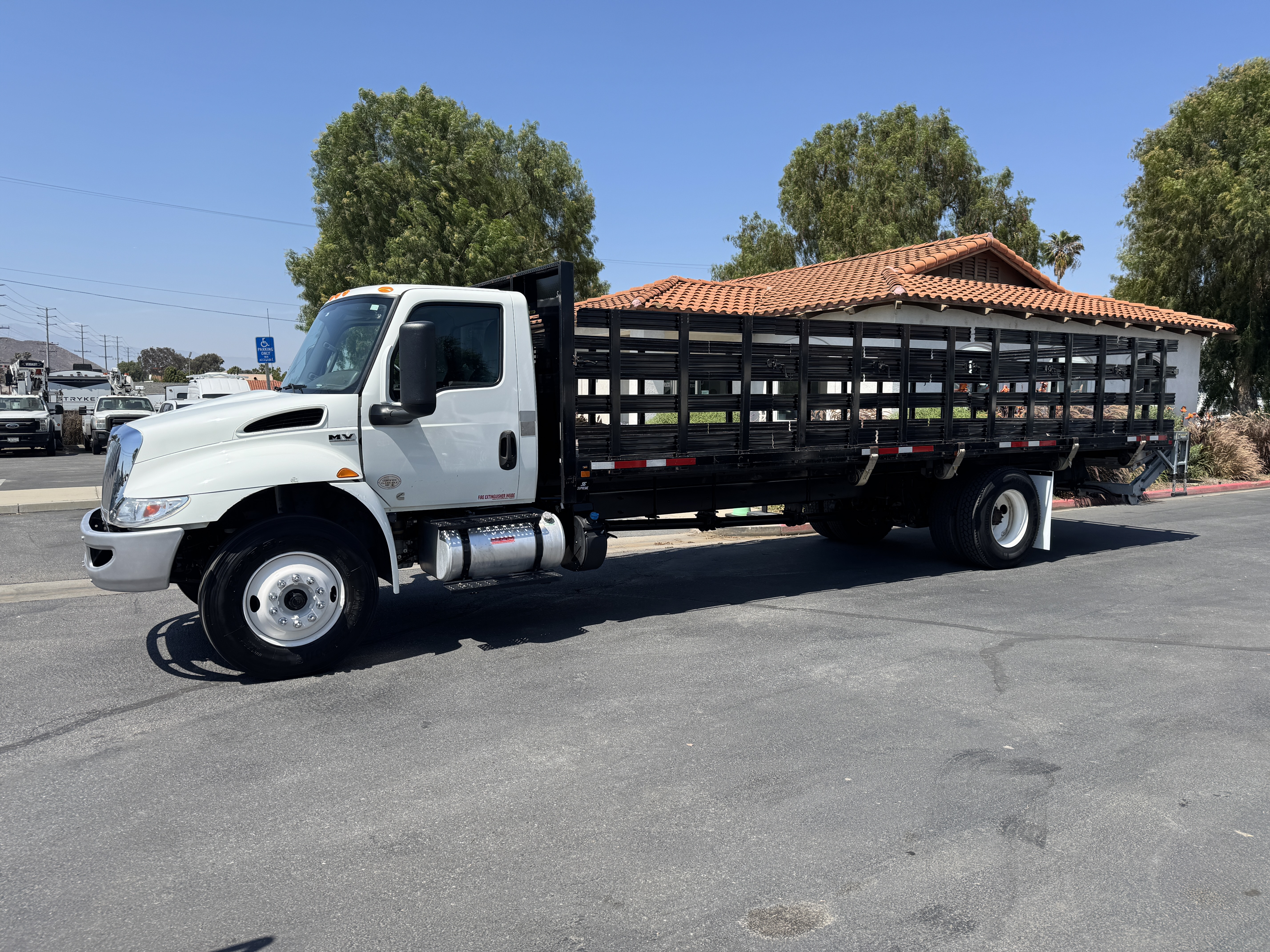 2020 INTERNATIONAL MV607 - Lakeside International Trucks