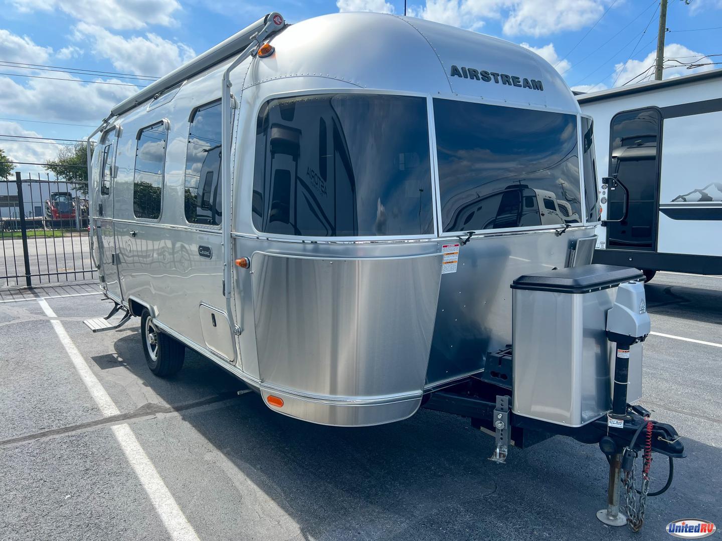 2020 Airstream CARAVEL 22FB in fort worth TX