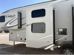 2018 JAYCO EAGLE HT 30.5MBOK