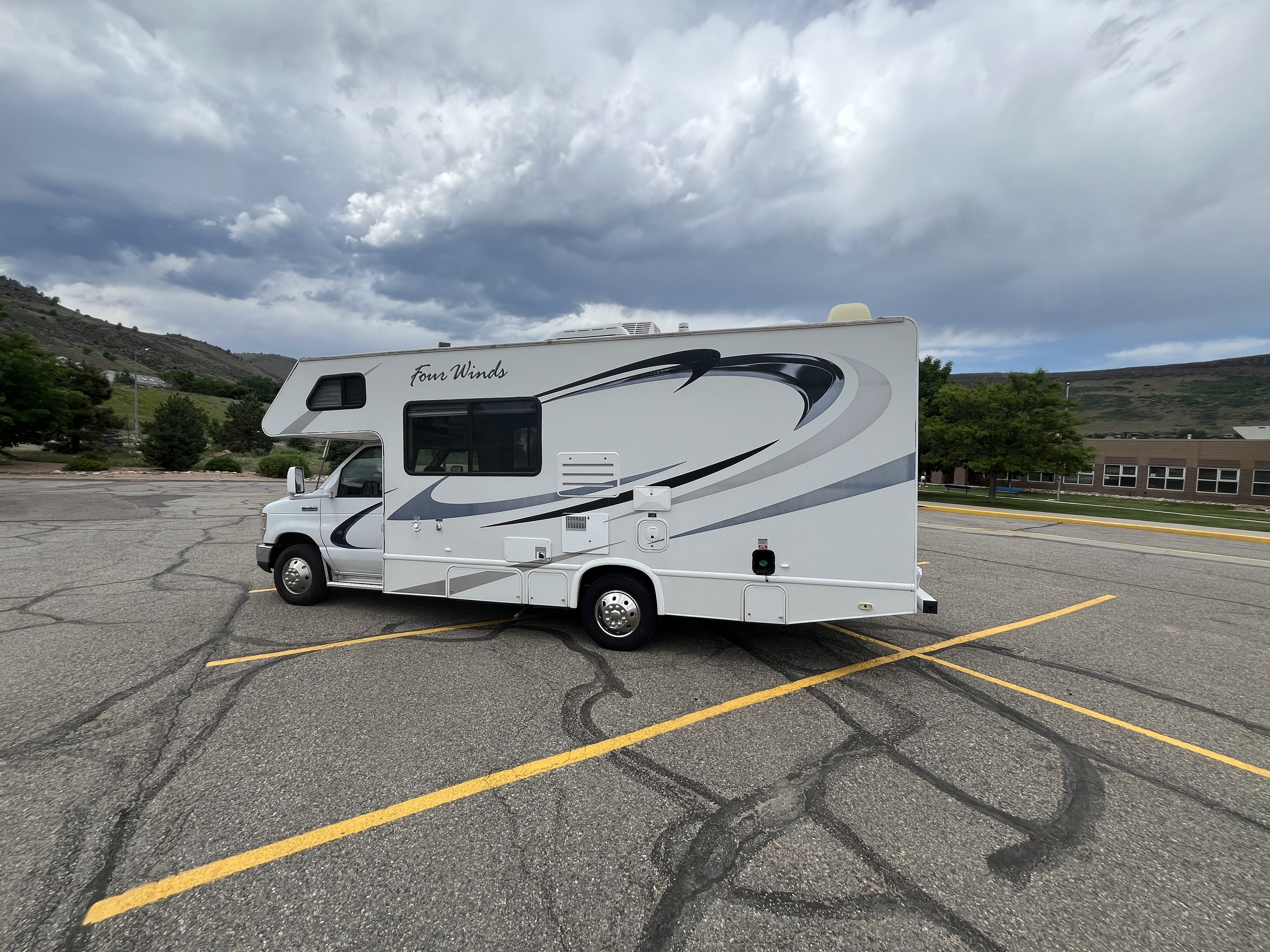 2009 Four Winds CHATEAU 23U in golden CO