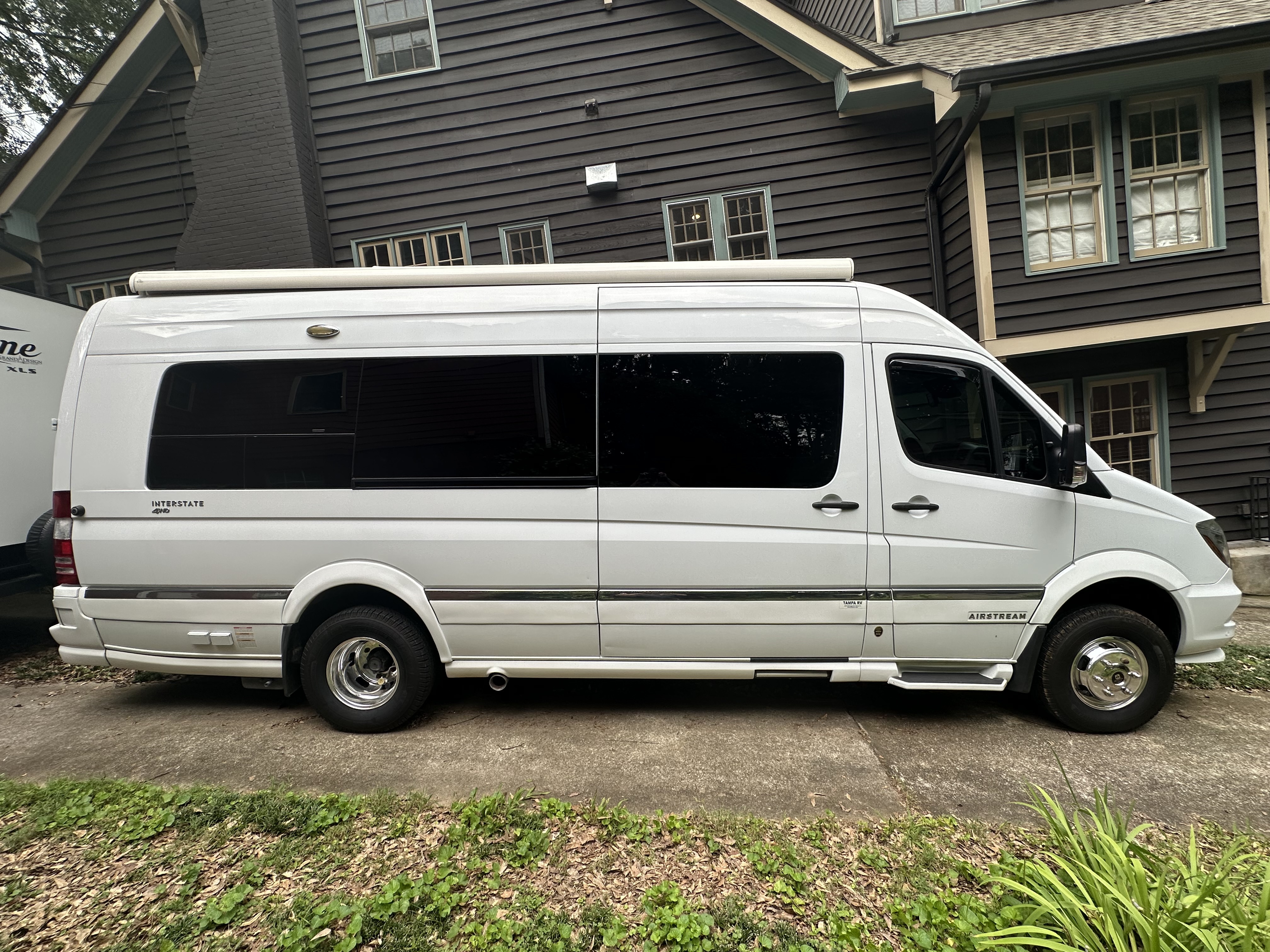 2017 Airstream INTERSTATE GRAND TOUR EXT GT 4 X 4 in decatur GA