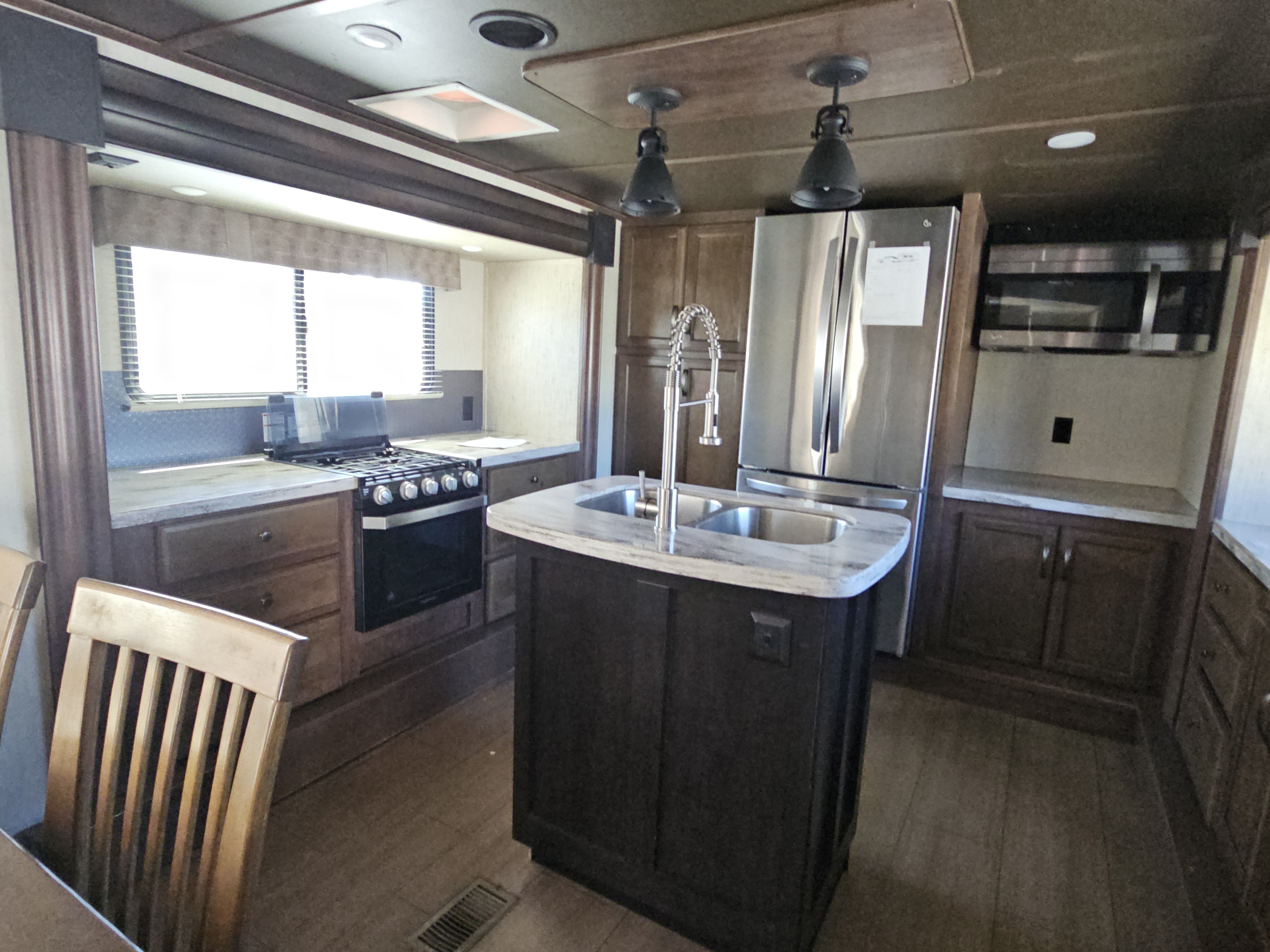 2019 Forest River SANDPIPER 38FKOK in hemet CA