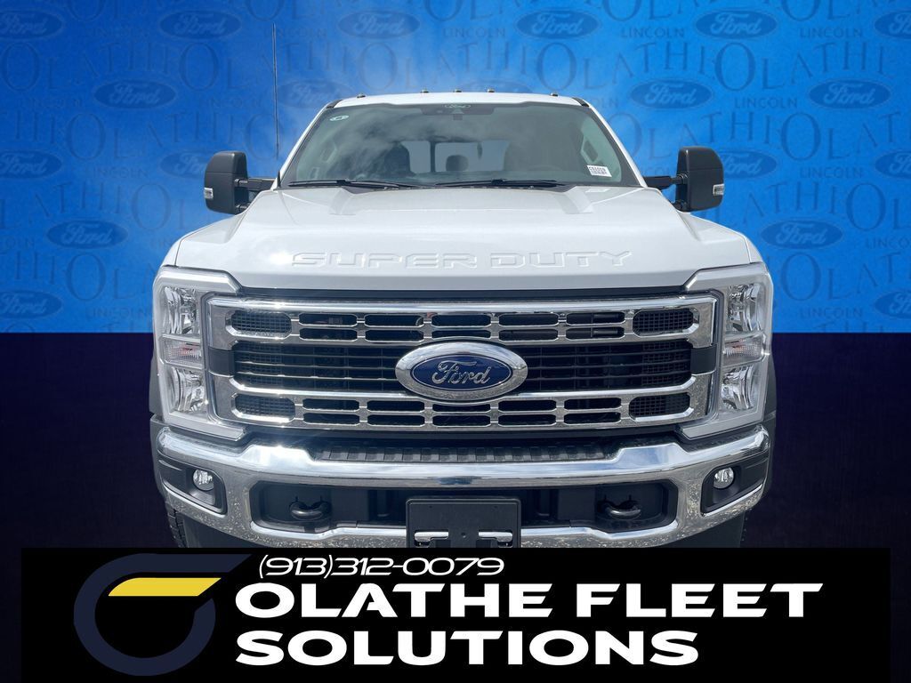 2025 Ford F-350 photo 4