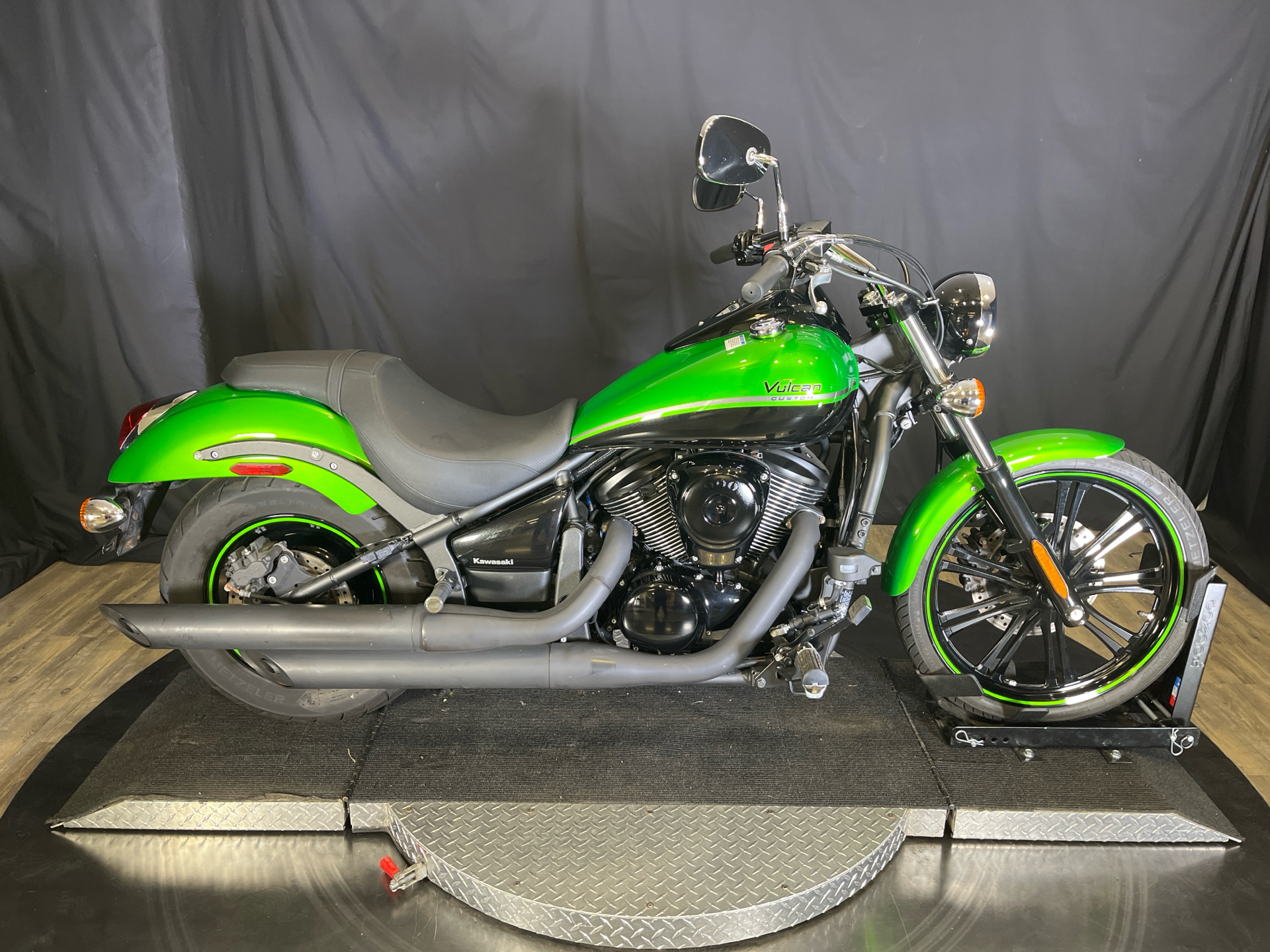 #121-16-2227 チョッパー★★様 121-16-2227 チョッパー様 （Lime Green Kawasaki Trike
