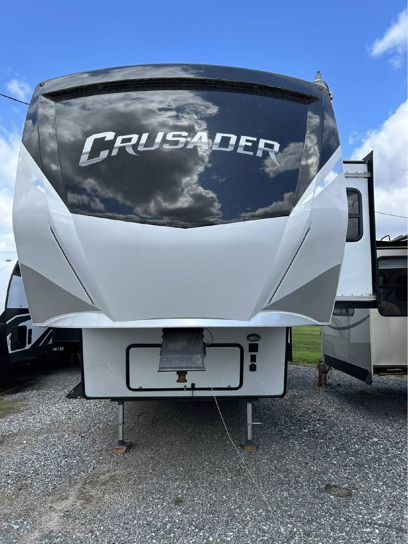 A photo of this 2022 Prime Time CRUSADER 395BHL