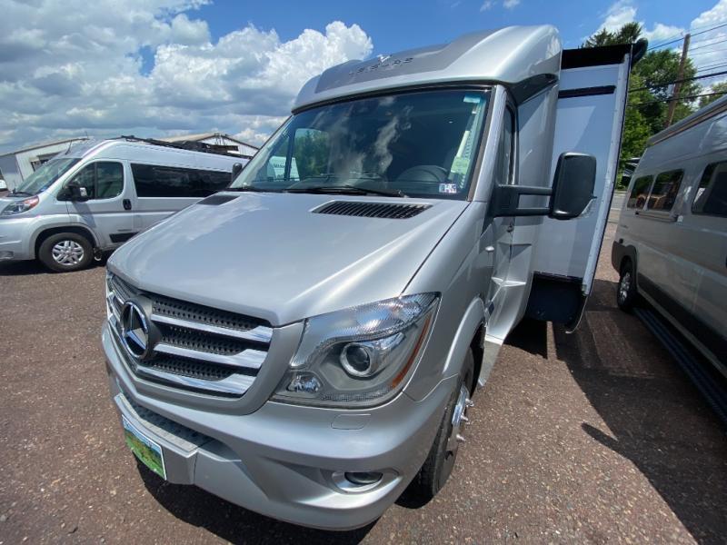 2019 Leisure Travel Unity U24MB in souderton PA