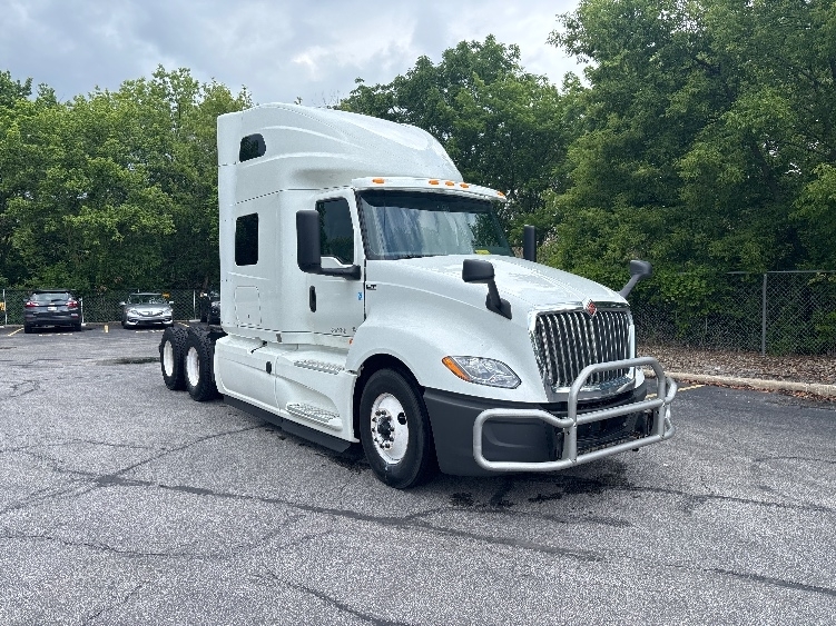 2020 INTERNATIONAL LT625 in Middlefield, OH