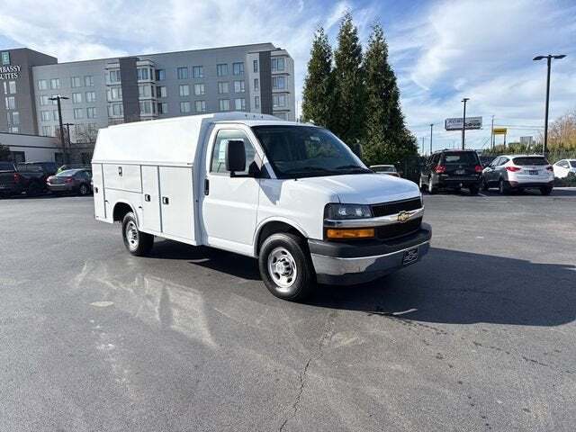 2025 CHEVROLET Express Cutaway 3500 in Knoxville, TN
