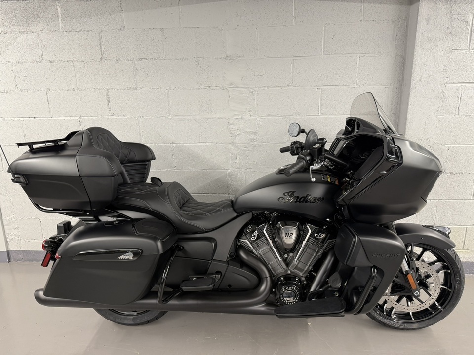 2026 Indian PURSUIT DARK HORSE 112 w/PowerBand DARK HORSE WITH POWERBAND AUDIO PACKAGE in White Plains, NY