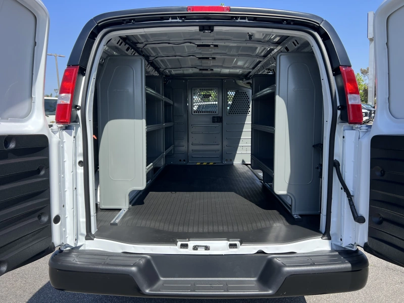2025 CHEVROLET EXPRESS 2500