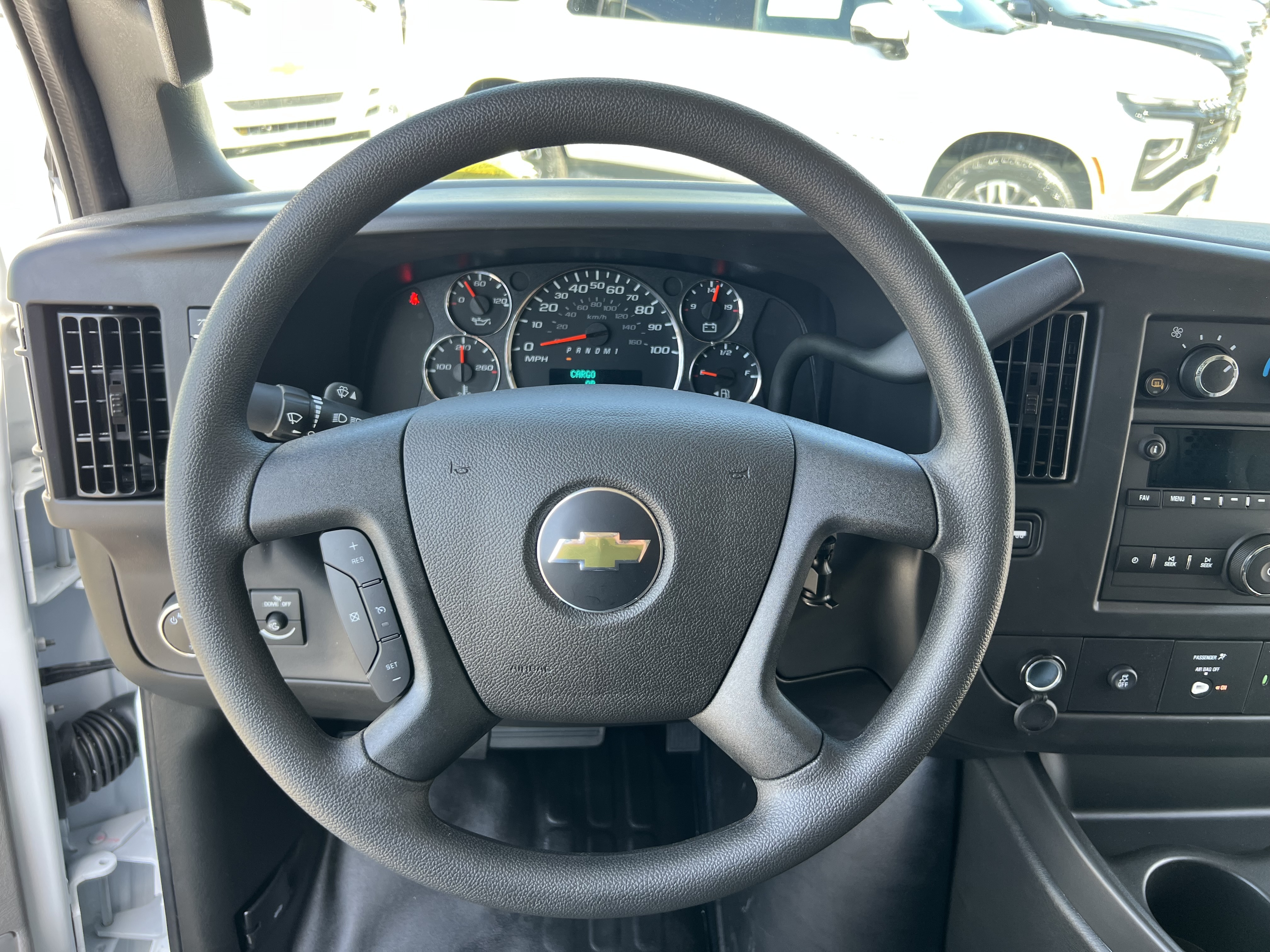2025 Chevrolet Express Cargo 2500 photo 10