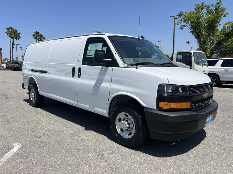 2025 CHEVROLET EXPRESS EXTENDED CARGO VAN