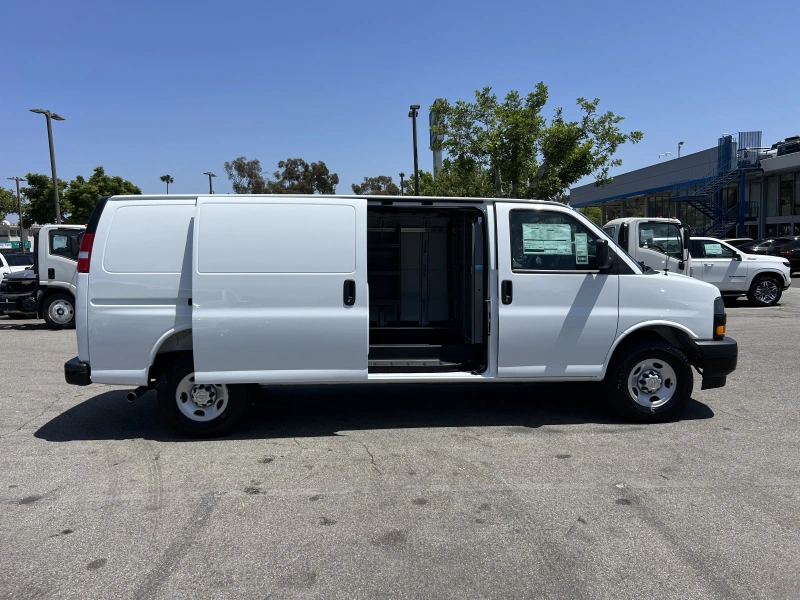2025 CHEVROLET EXPRESS EXTENDED CARGO VAN
