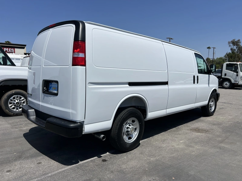 2025 CHEVROLET EXPRESS EXTENDED CARGO VAN