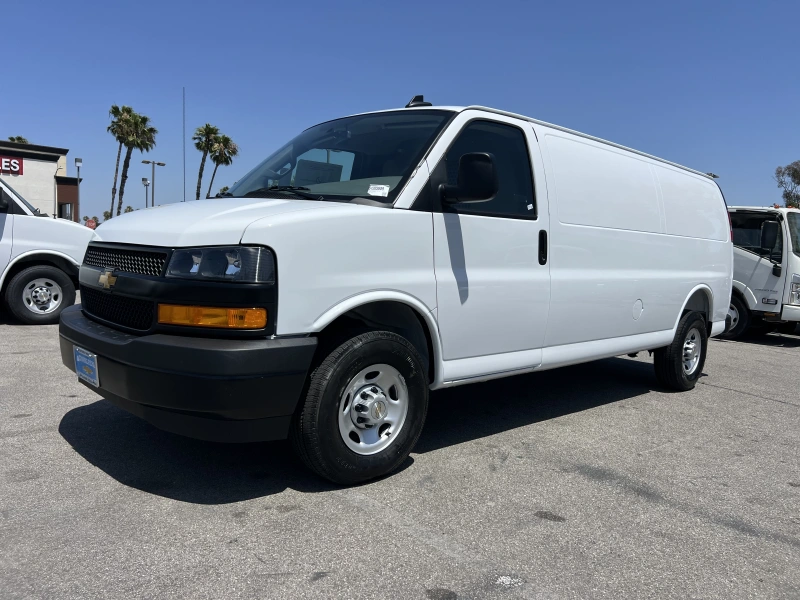 2025 CHEVROLET EXPRESS EXTENDED CARGO VAN