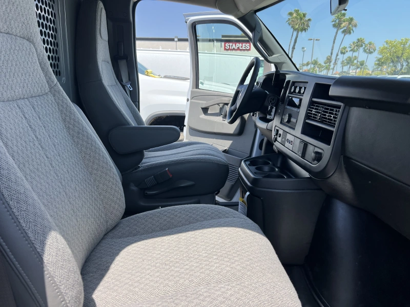 2025 CHEVROLET EXPRESS EXTENDED CARGO VAN