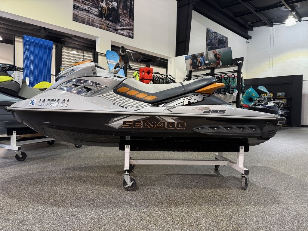 SEADOO　255IS　255馬力船検有りトレーラー付き写真５枚と６枚目要整備 1797_201404302342759_320x240.jpeg