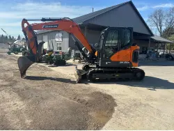 2023 DEVELON DX89R