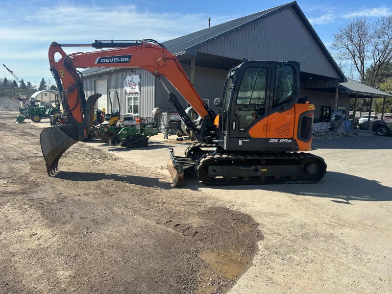2023 DEVELON DX89R
