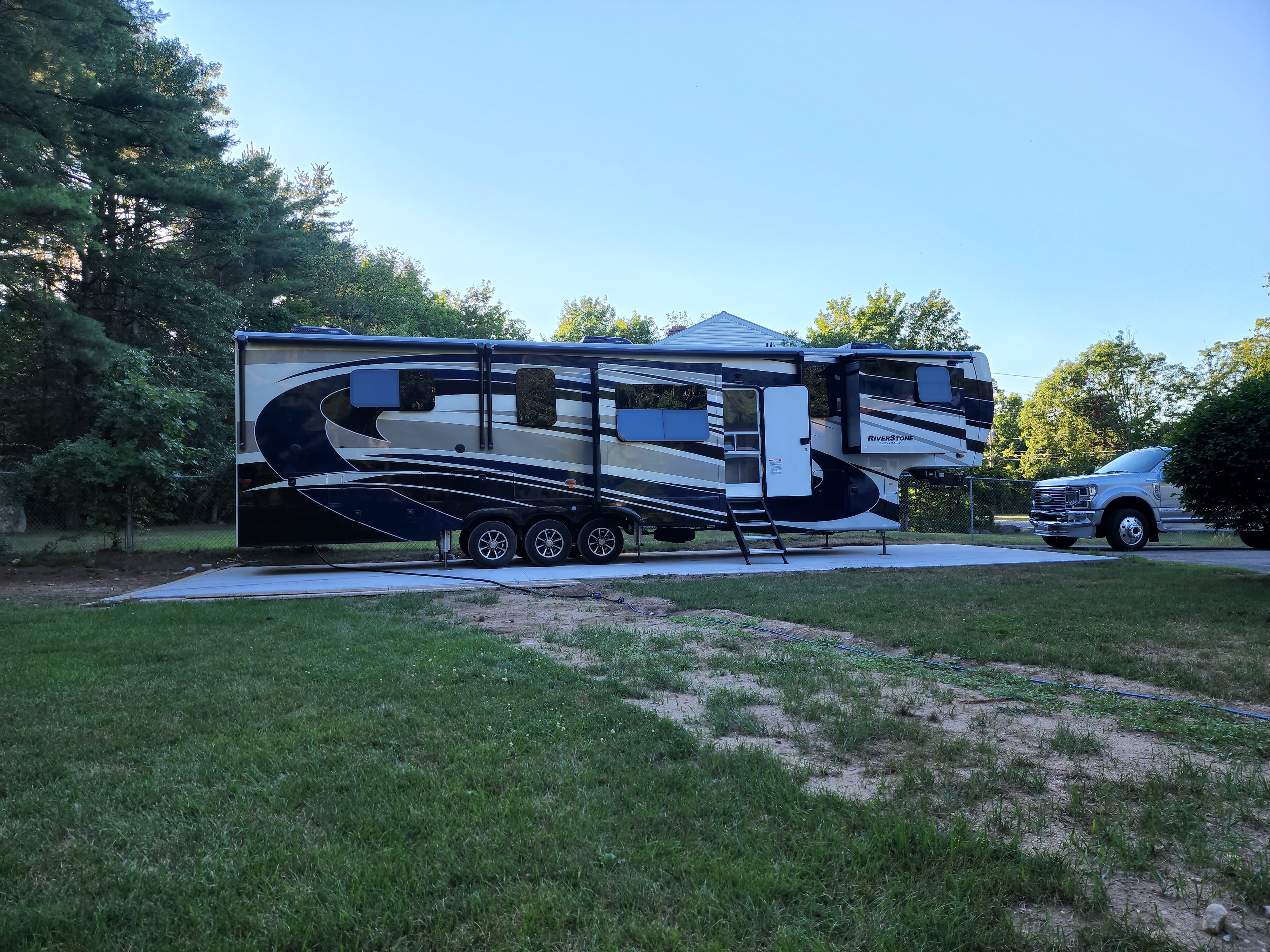 【R&B】Legacy Forest River Legacy 340KP RVs For Sale - RV Trader