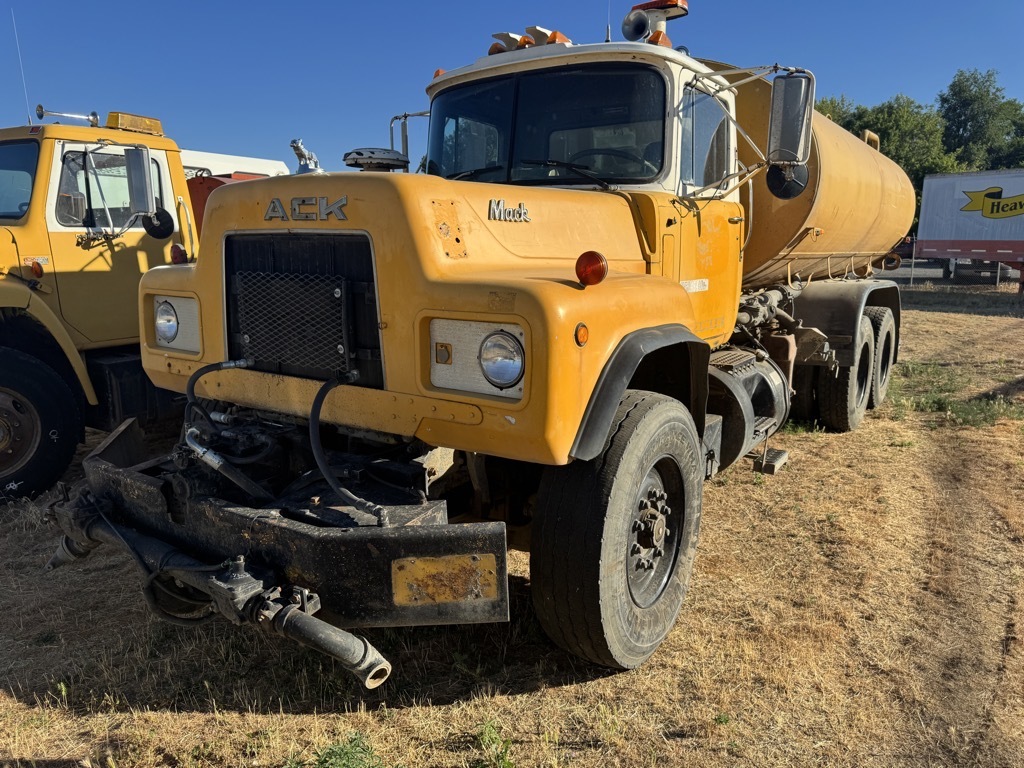 1980 MACK water truck in Yakima, WA