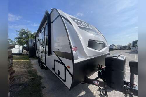2022 Winnebago MICRO MINNIE 2306BHS in clermont FL