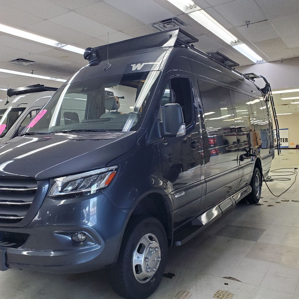 2022 Winnebago era 70b