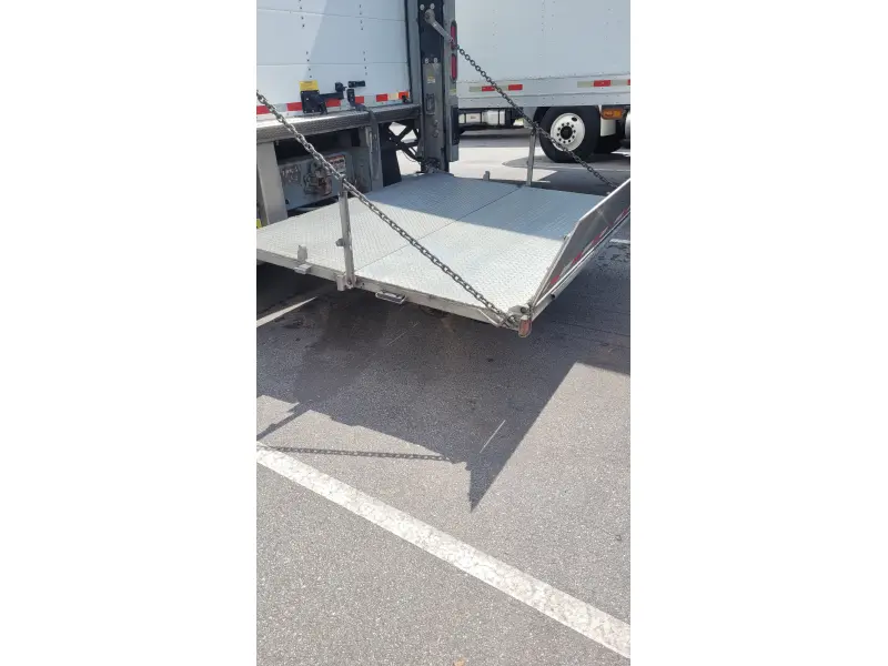 2017 GREAT DANE AIR RIDE LIFT GATE